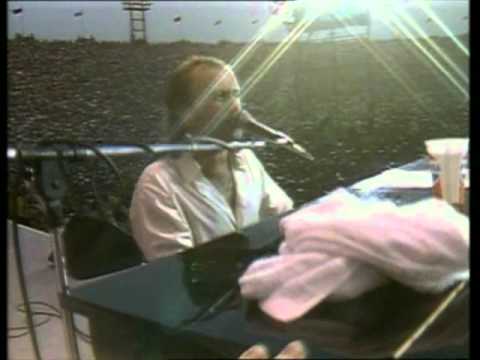 Phil Collins - Against All Odd's, (At Philedelphia For Live Aid 1985)