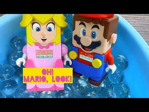 Pool Party with Lego Mario and Luigi #legomario #princesspeach #legosupermario #legoluigi