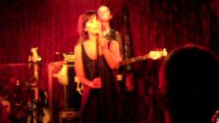 Natalie Imbruglia - Fun (The Luminaire, London, 12/08/2009)