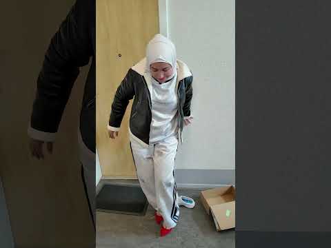 كيف تستفيدي من عدم انتباه الزوج للتفاصيل 😏 #ضحك #كوميديا #زواج #عائلة #حمزه_سمر #مشاهير #funny