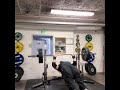 100kg bench press 30 reps with close grip with legs up