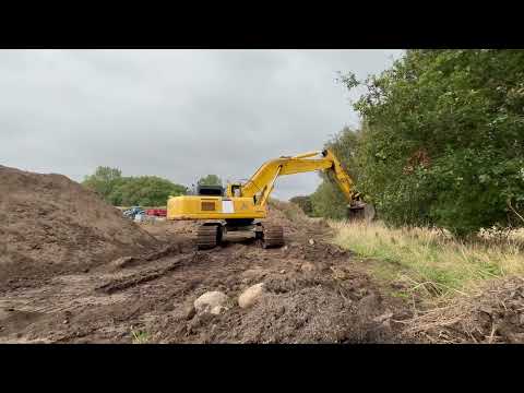 Video: Komatsu PC 450 LC-8 gravemaskine 1