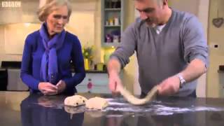 GreatBritishBake-Off-PaulHollywood&MaryBerryAfterDark