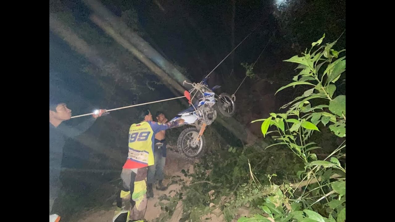 Two Wheels Cambodia 04