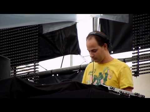 X-tof deejay @ Dance D-Vision 2011