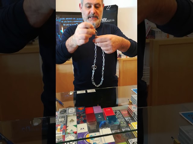 Vídeo relacionado con Yetaha 10cm 4 Cadena Chino Anillo De Cerca Truco de Magia Accesorios De Cerca Magia Clásico Juguetes