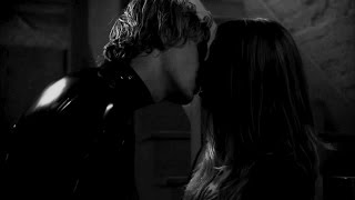 Tate & Violet | Baby, don't look back