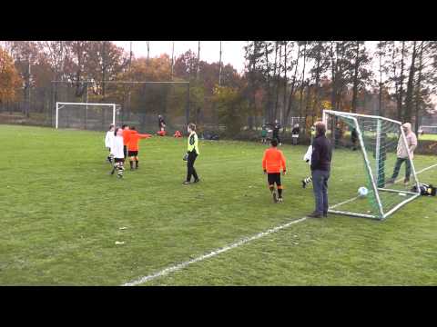 17 november 2012 Maarssen E6 - VV De Meern E5 com 0-10 Doelpunt Leandro 0-8