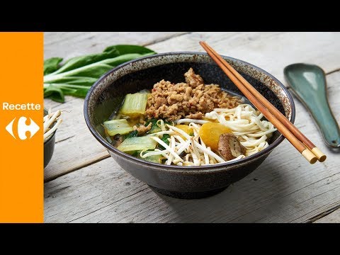 Soupe aux nouilles avec haché épicé