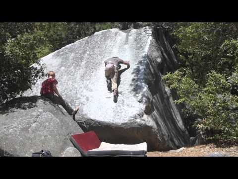 Yosemite Bouldering - Initial Friction V1