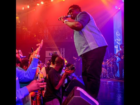 WANDE COAL DELIGHTS FANS WITH INCREDIBLE NEW TUNES DAZZLES WITH OLD SONGS AT TRACE LIVE CONCERT
