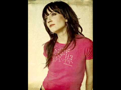 Alex M O R P H feat Roberta Carter Harrison PhotographAcoustic