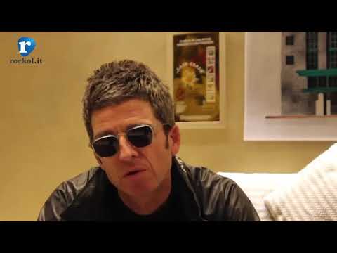 Noel Gallagher | "I've got 3 girls in my band!" Interview