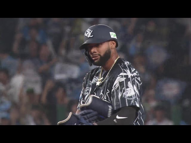 【4回裏】勝ち越し打!! ライオンズ・ガルシアがライトへのタイムリー2ベースヒットを放つ!!  2024年8月2日 埼玉西武ライオンズ 対 東北楽天ゴールデンイーグルス