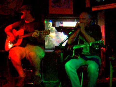 HPIM2576.MPG Guitar duo at Barbary Coast Saloon