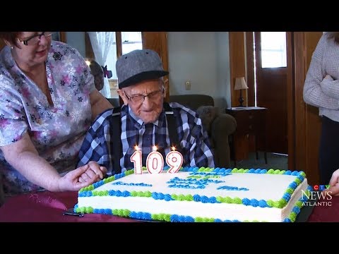 Canada's oldest man still lives in a home he built himself in the 1930s