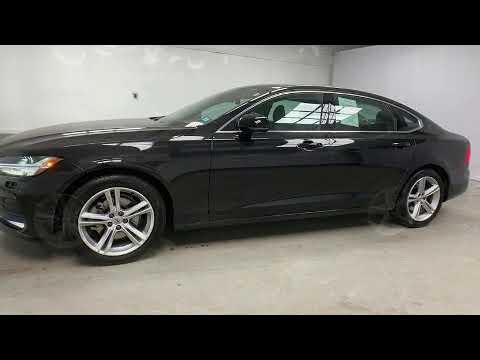2018 Volvo S90 Momentum in East Swanzey, NH 03446