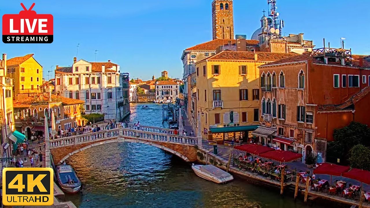 Live webcam view of Venice Canal Bridge View