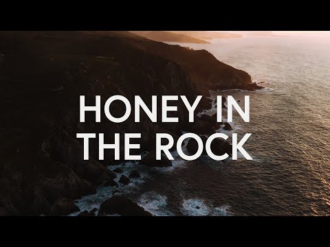 Brooke Ligertwood - Honey in the Rock (Lyrics)