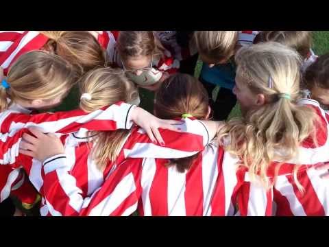 De nieuwe yell van onze meiden van de Spartanen Me1