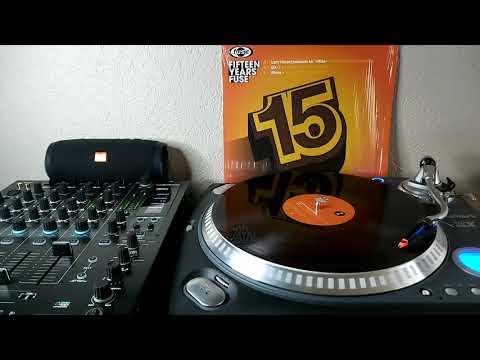 Larry Heard Presents Mr. White - The Sun Can't Compare [Long Version]