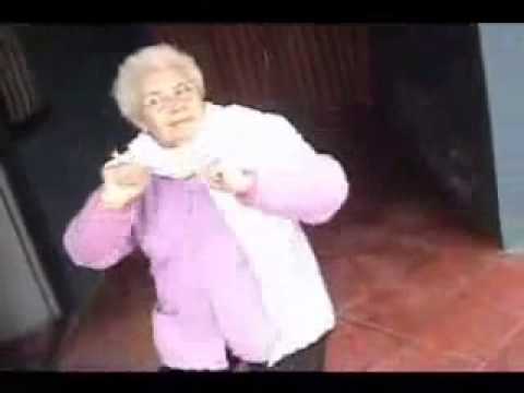 Nonna che balla - Video divertenti
