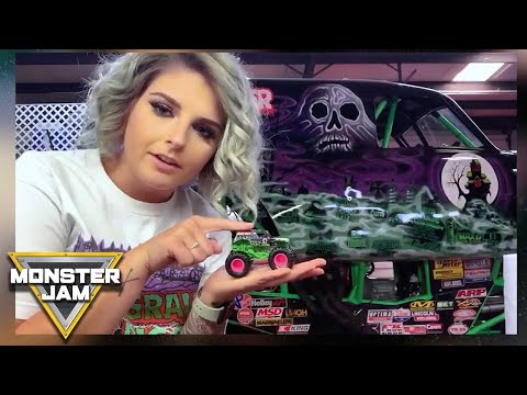 Bestuurders vs. Speeltjes | Drivers vs. Toys - Krysten Anderson | Monster Jam
