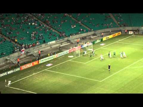 Bahia 1 X 0 Luverdense. Gol de Rafael Donato.