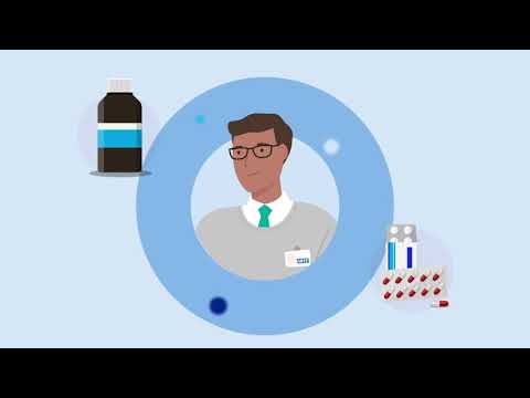 What does a clinical pharmacist do?