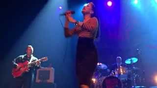 IMELDA MAY  5 good men   BRUXELLES  2014