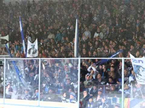 Ambrì-Zsc Lions, 27/10/2012, curva sud, coro "Bastardo Bianconero"