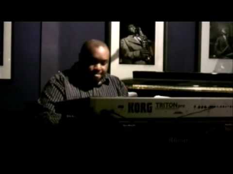 James Ross @ Adaron "POPS" Jackson - Awesome Piano Solo - "Shaun Robinson Group"