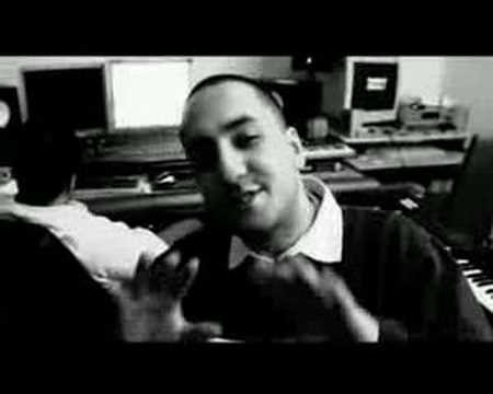 Caput "Gute Zeiten" feat. Moe Mitchell (Official HQ Video)