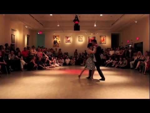 Carol Horowitz y Julio Otero - Manoblanca