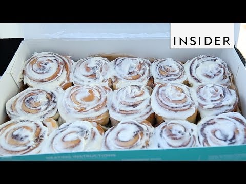 Como Cinnabon faz rolinhos de canela