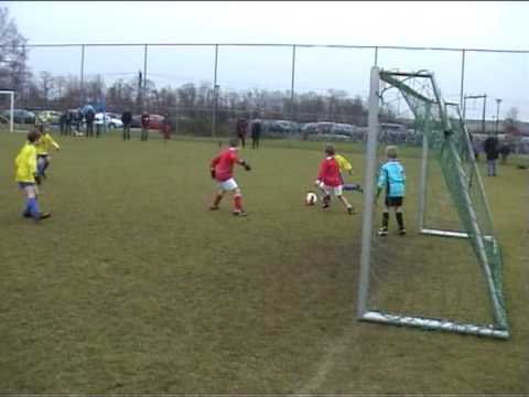 Hooglanderveen F3 - Hoevelaken F3 uitslag 8-0