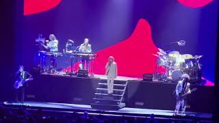 Nicotine &amp; Gravy - Beck Live at The Climate Pledge Arena in Seattle 8/1/2023