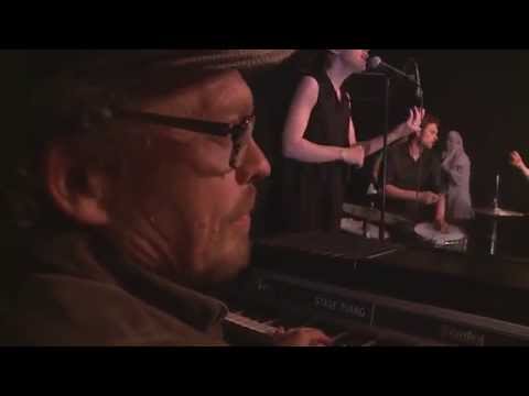BUGGE & FRIENDS -   DO IT