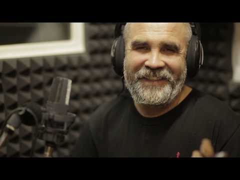 Андрій Ляшук "Lomir sich iberbetn"  (Yiddish Song)