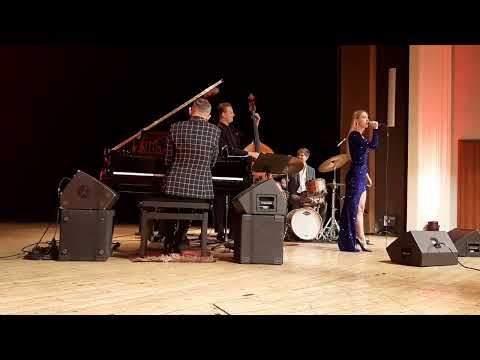 Judyta Pisarczyk na koncercie charytatywnym dla Hospicjum św. Józefa w Raciborzu