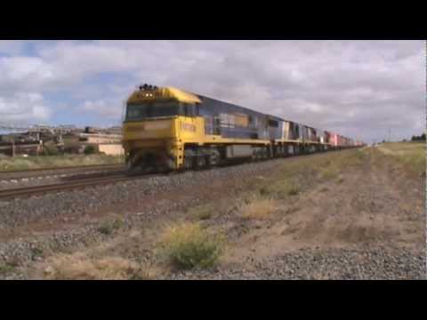 Rarity, 2 XRB's - NR100 - XRB562 - XRB561 - NR79 at St Georges Rd level crossing