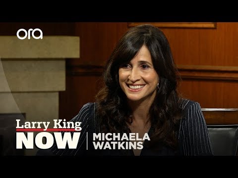 “I don’t like him”: Michaela Watkins shares her thoughts on President Trump