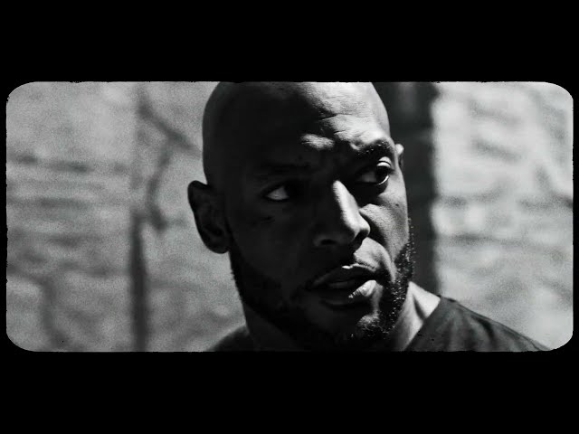 Kendall von Booba ((jetzt ansehen))