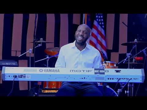 E' MUNGU MWENYE KWELI (Nyimbo za Wokovu 24) By Alexis NKomezi