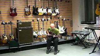 Video thumbnail for Terry C  McInturff TCM Taurus Standard by guitarsib