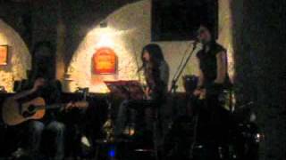 Mirella Lipari Trio - Ma che freddo fa (Nada cover) @ Cantine Blues (Roma) - 24.10.2010