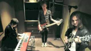 Erik Hassle - Russian Roulette