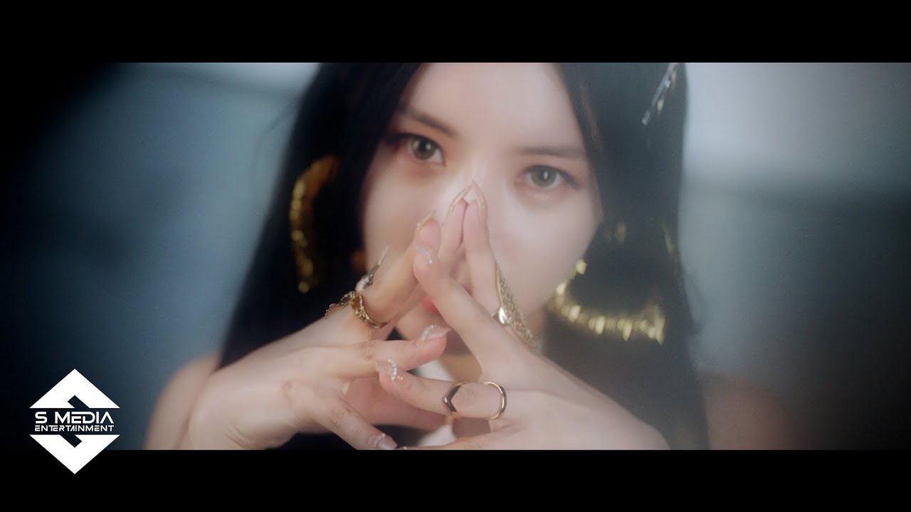 Laysha — Red Flower