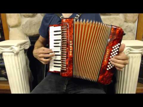 How to Play a 32 Bass Accordion - Lesson 10 - Alternating Bass Minor and 7th - Bei Mir Bist du Schon