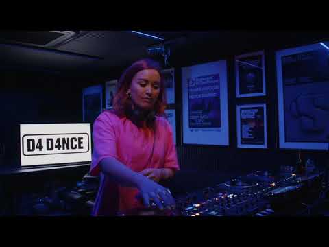 Arielle Free Live @ D4 D4NCE Christmas Showcase